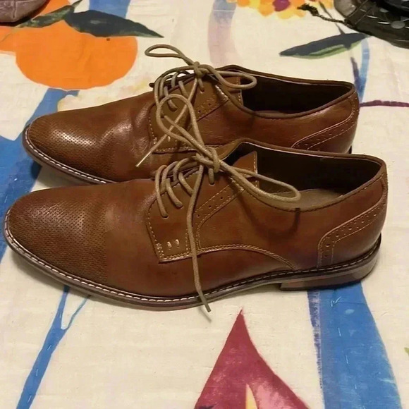 Men’s Steve Madden Oxfords - Picture 2 of 6